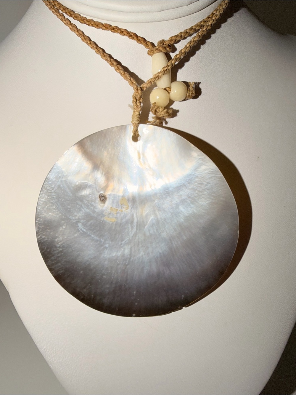 Huge Shell Rope Necklace - Picture 6 of 10